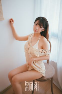 美女按摩